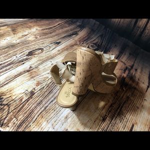 Sbicca Shoes - Cute Sbicca cork Natural heels size 8 Sbicca Shoes - Cute Sbicca cork Natural heels size 8